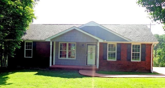 2010 Ridgecrest Circle Dickson, TN 37055 - Photo 1 of 7 Gallery Image 1
