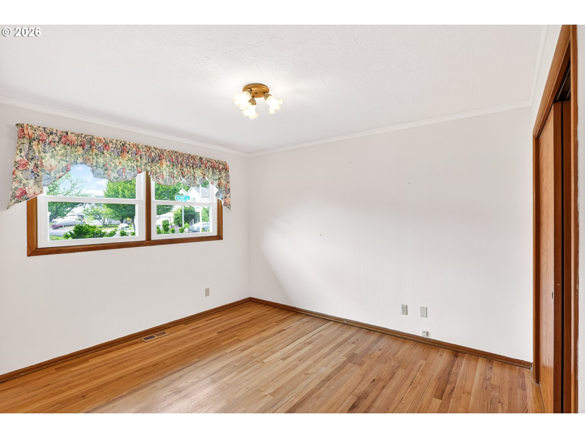 2012 Southeast 185th Avenue Portland, OR 97233 - Photo 12 of 27 Bedroom