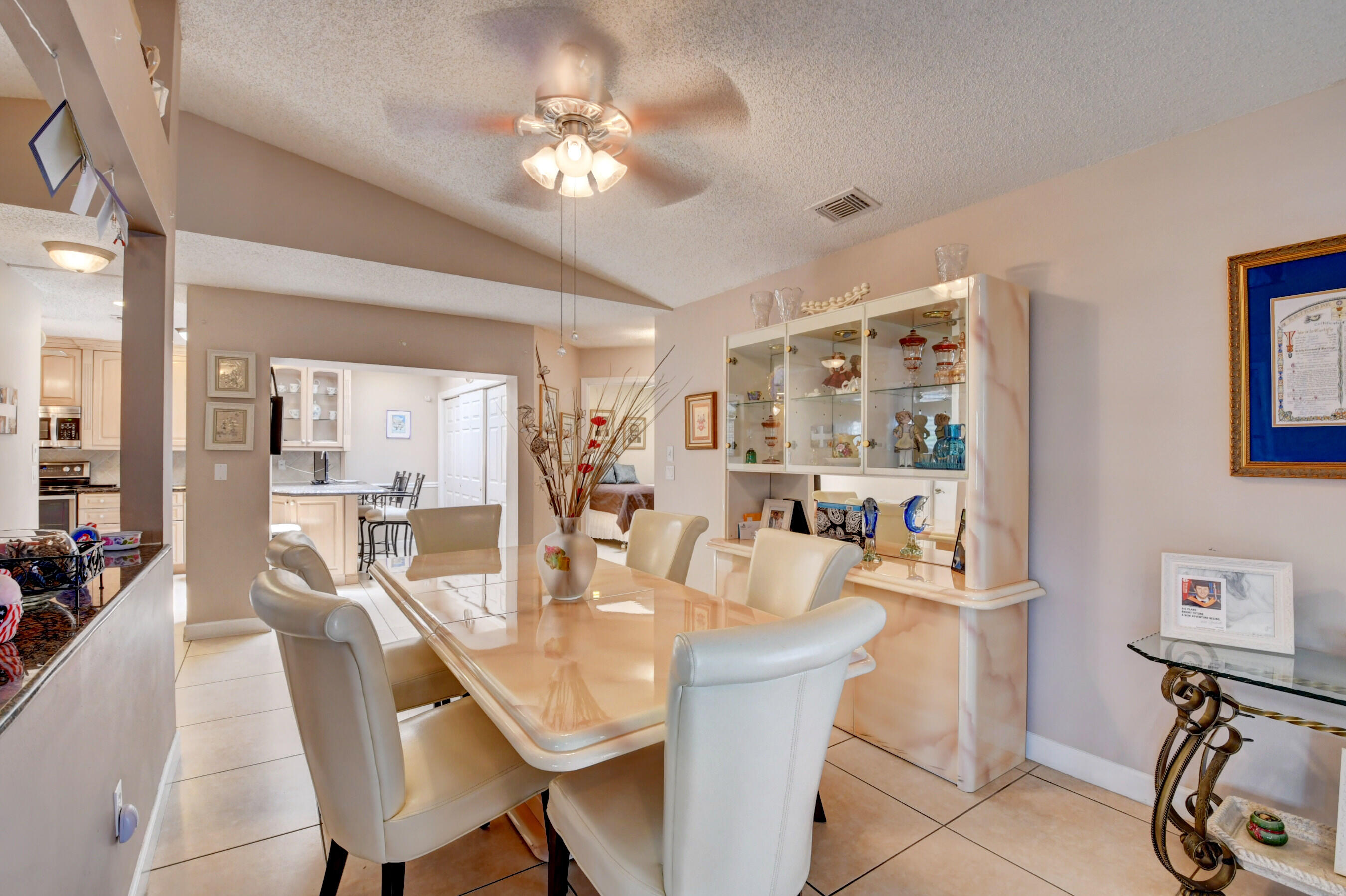 9088 Southwest 22nd Street, Unit C Boca Raton, FL 33428 - Photo 18 of 41 Dining Room