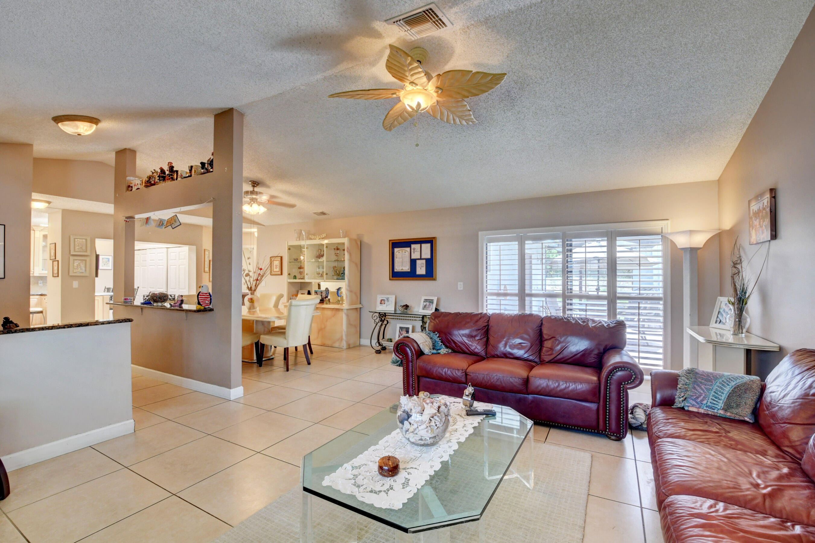 9088 Southwest 22nd Street, Unit C Boca Raton, FL 33428 - Photo 3 of 41 Living Room