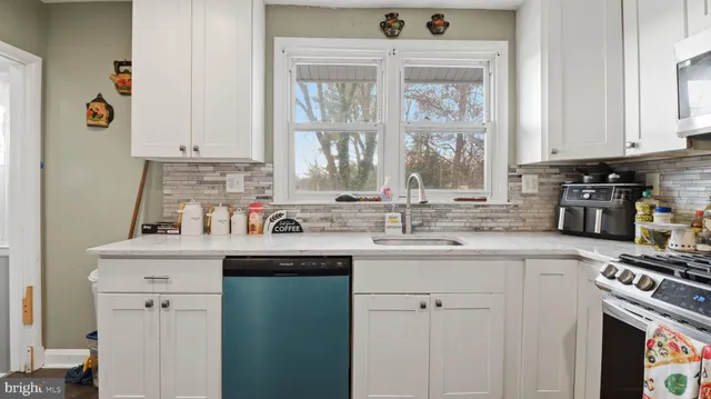 $470,000 | 115 West Seminary Avenue, Lutherville-Timonium, MD 21093