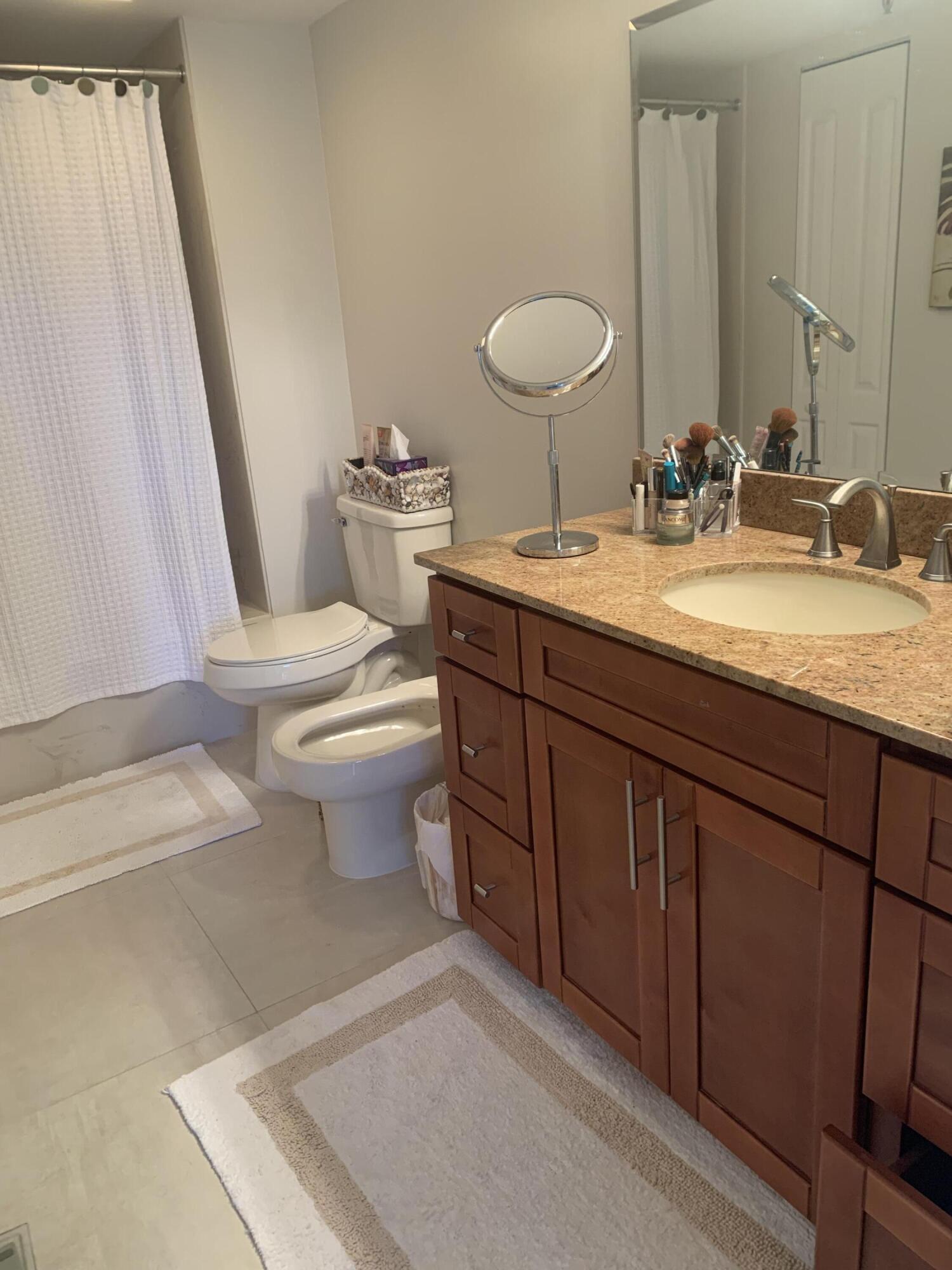 5340 Northwest 2nd Avenue, Unit 229 Boca Raton, FL 33487 - Photo 27 of 50 Master Bath