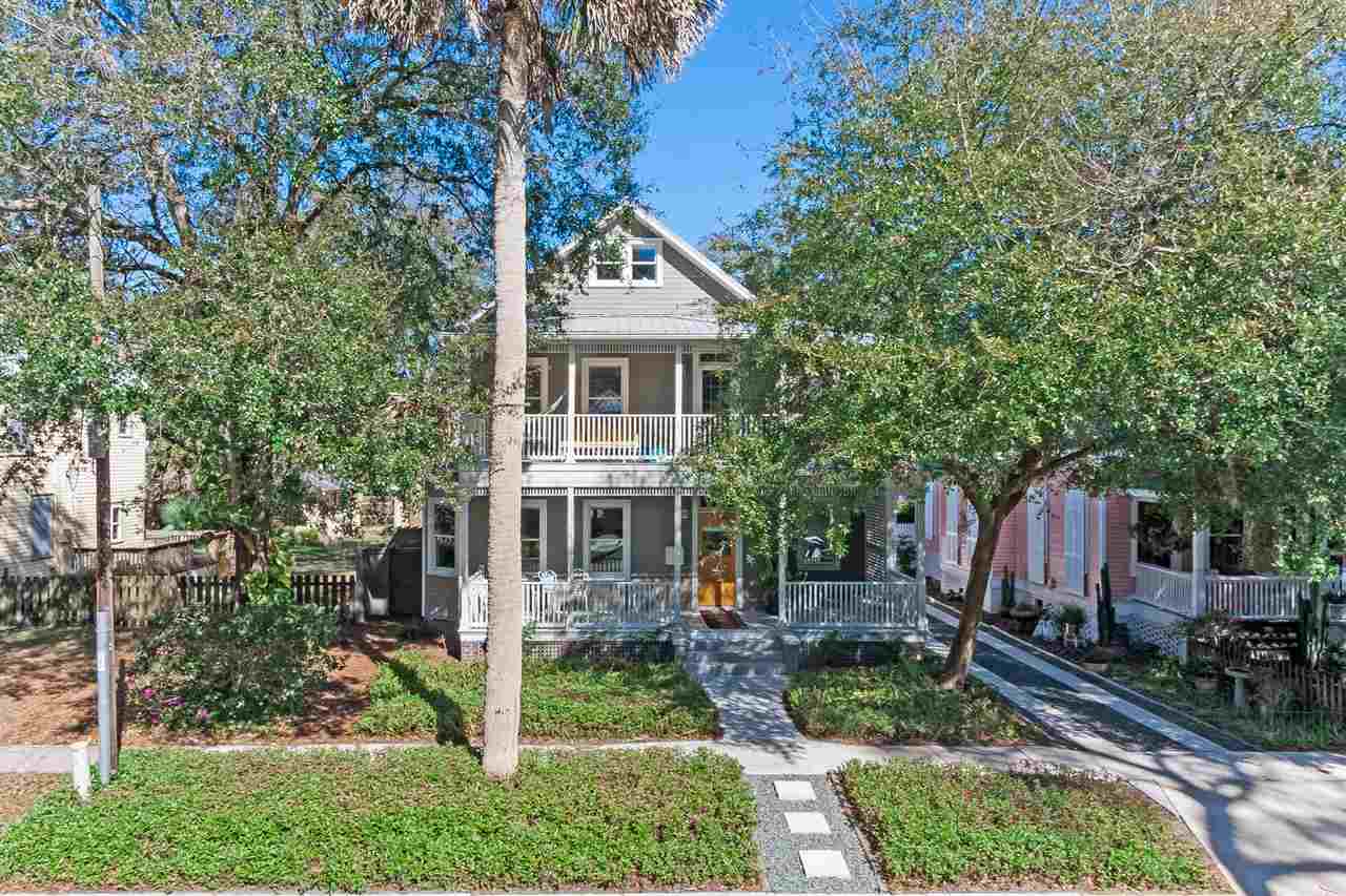 28 Rohde Avenue St. Augustine, FL 32084 - Photo 2 of 48 a view of a house with backyard and garden