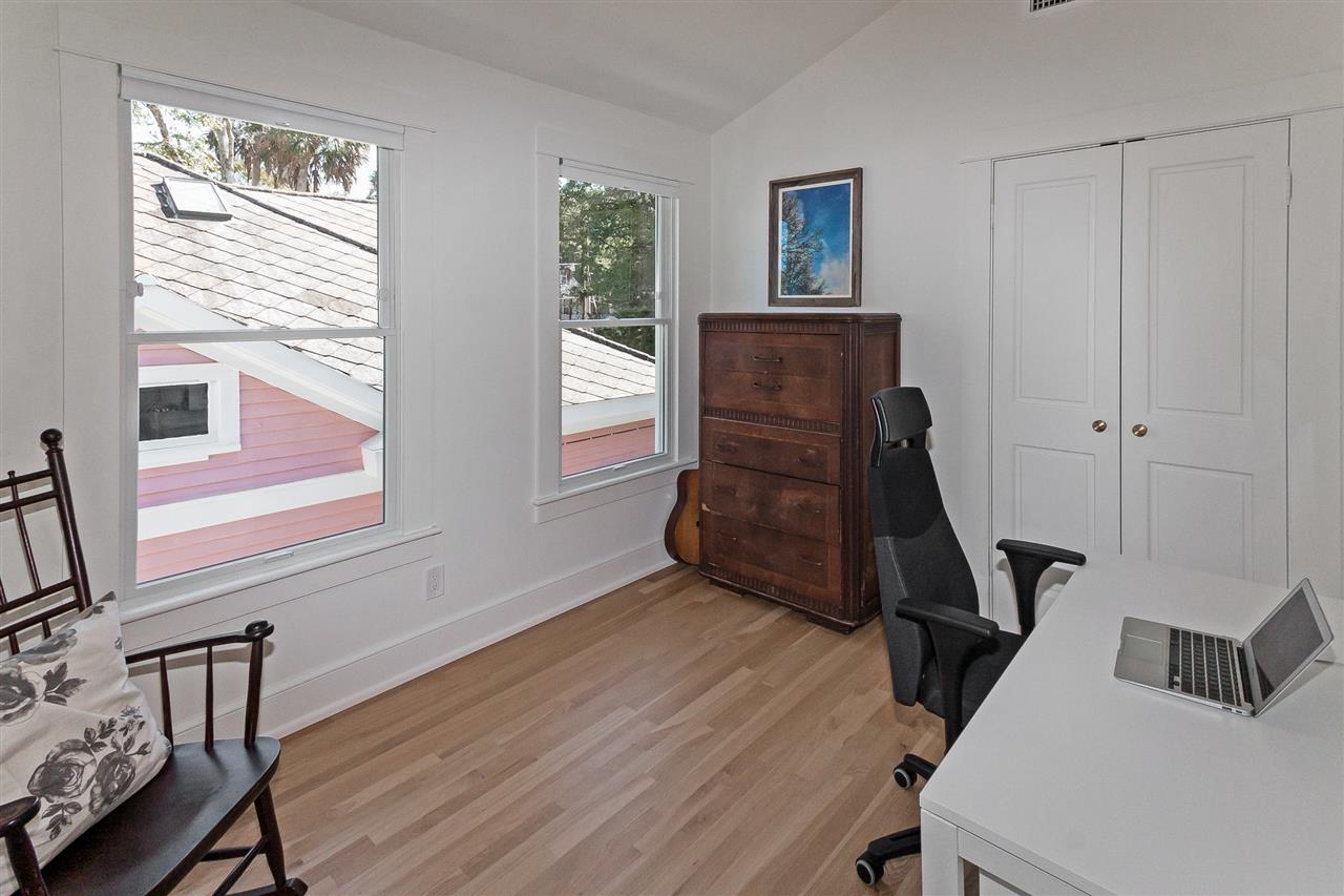28 Rohde Avenue St. Augustine, FL 32084 - Photo 26 of 48 a living room with furniture and a window