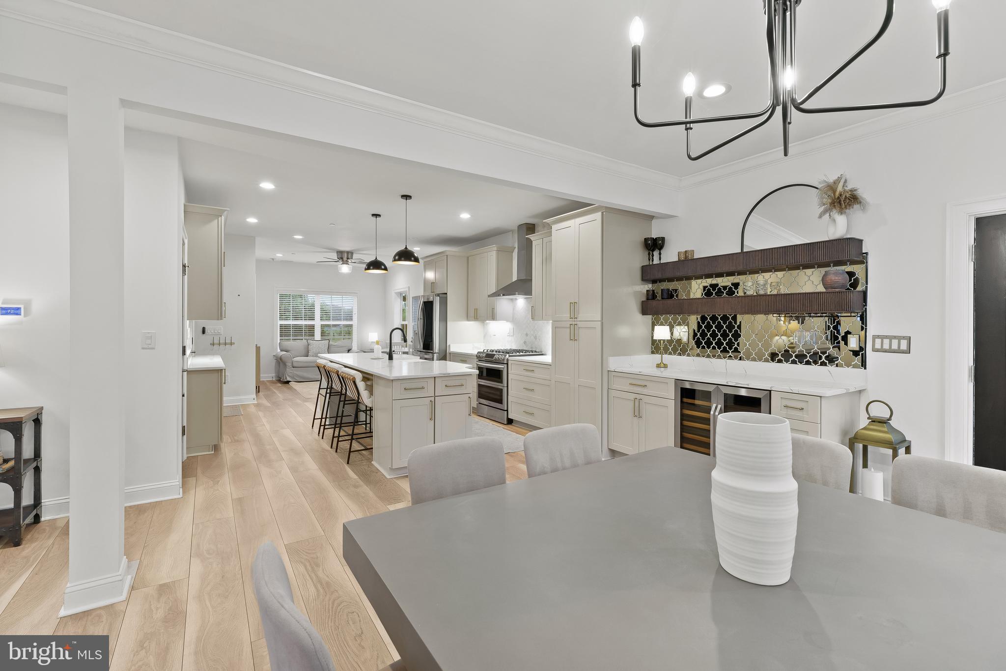 962 Old Annapolis Neck Road Annapolis, MD 21403 - Photo 7 of 54 Dining/Living