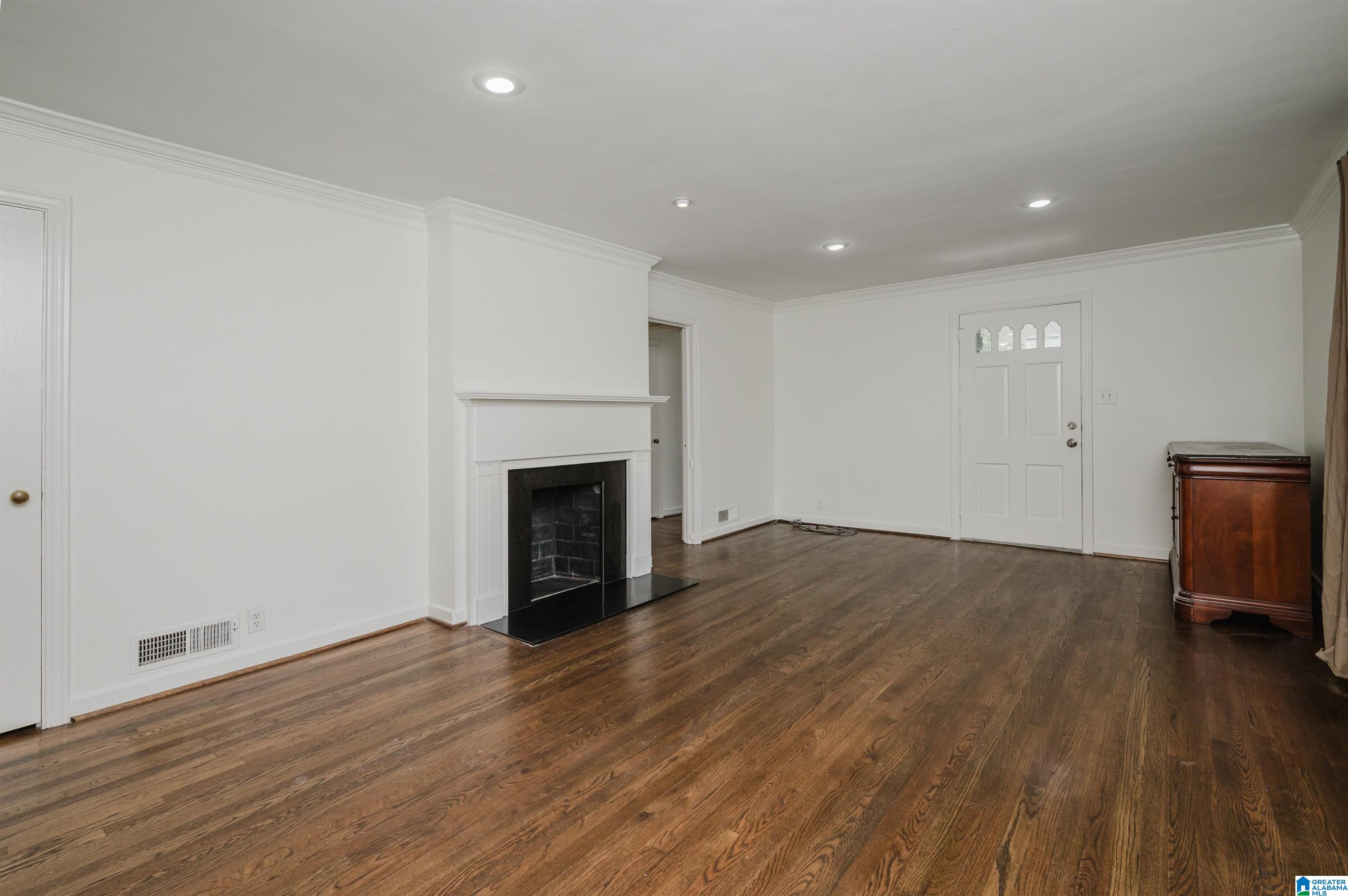 2012 Chestnut Road Birmingham, AL 35216 - Photo 8 of 48