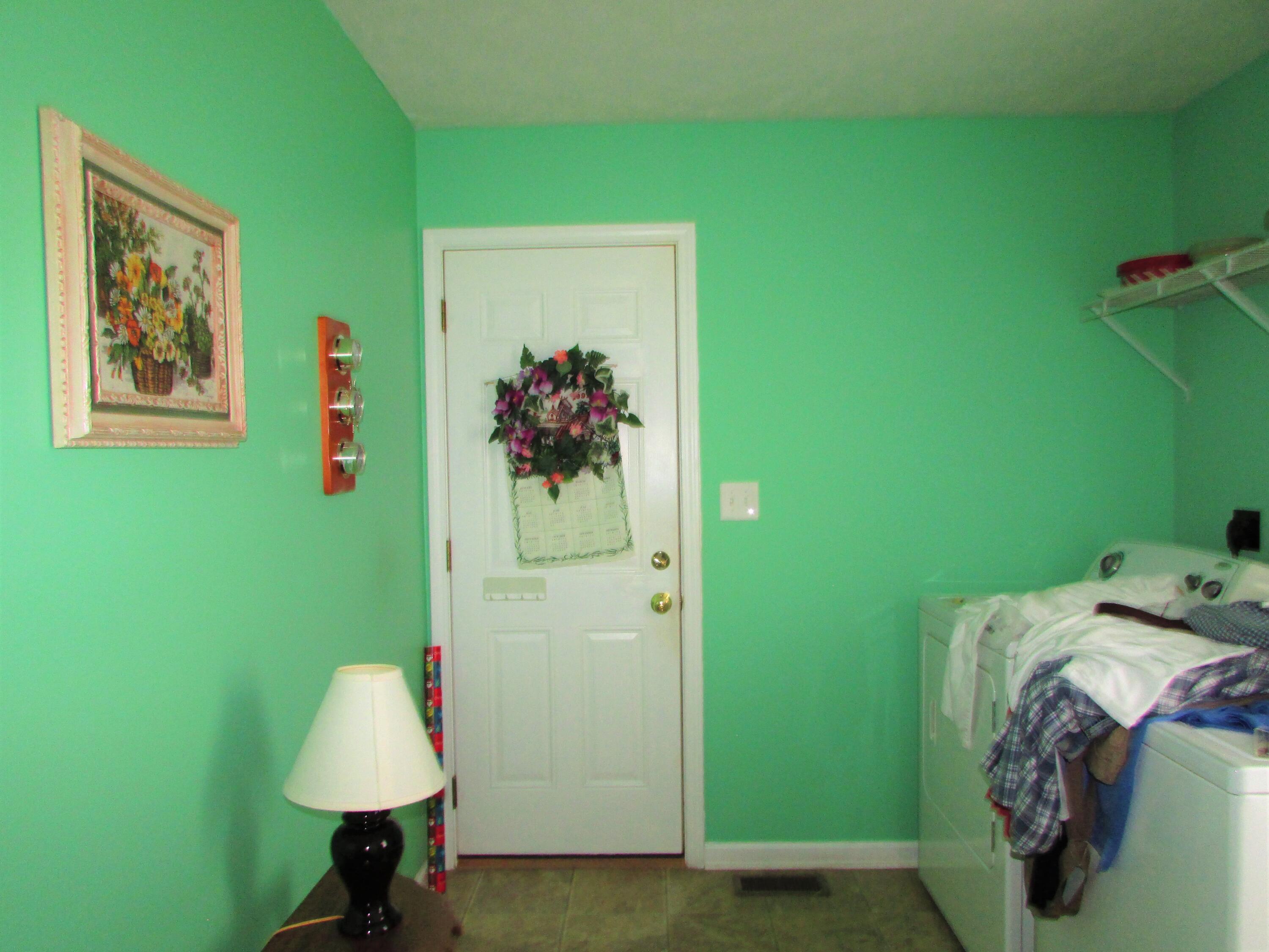 103 Bernie Lewis Road Elizabethton, TN 37643 - Photo 11 of 15 103 Bernie Lewis Road Elizabethton TN 37