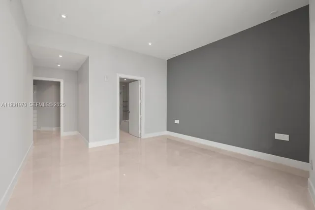 $6,600 | 1010 Southwest 2nd Avenue, Unit PH03, Miami, FL 33130