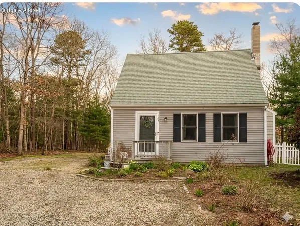 $549,900 | 128 Deerfoot Circle, Mashpee, MA 02649