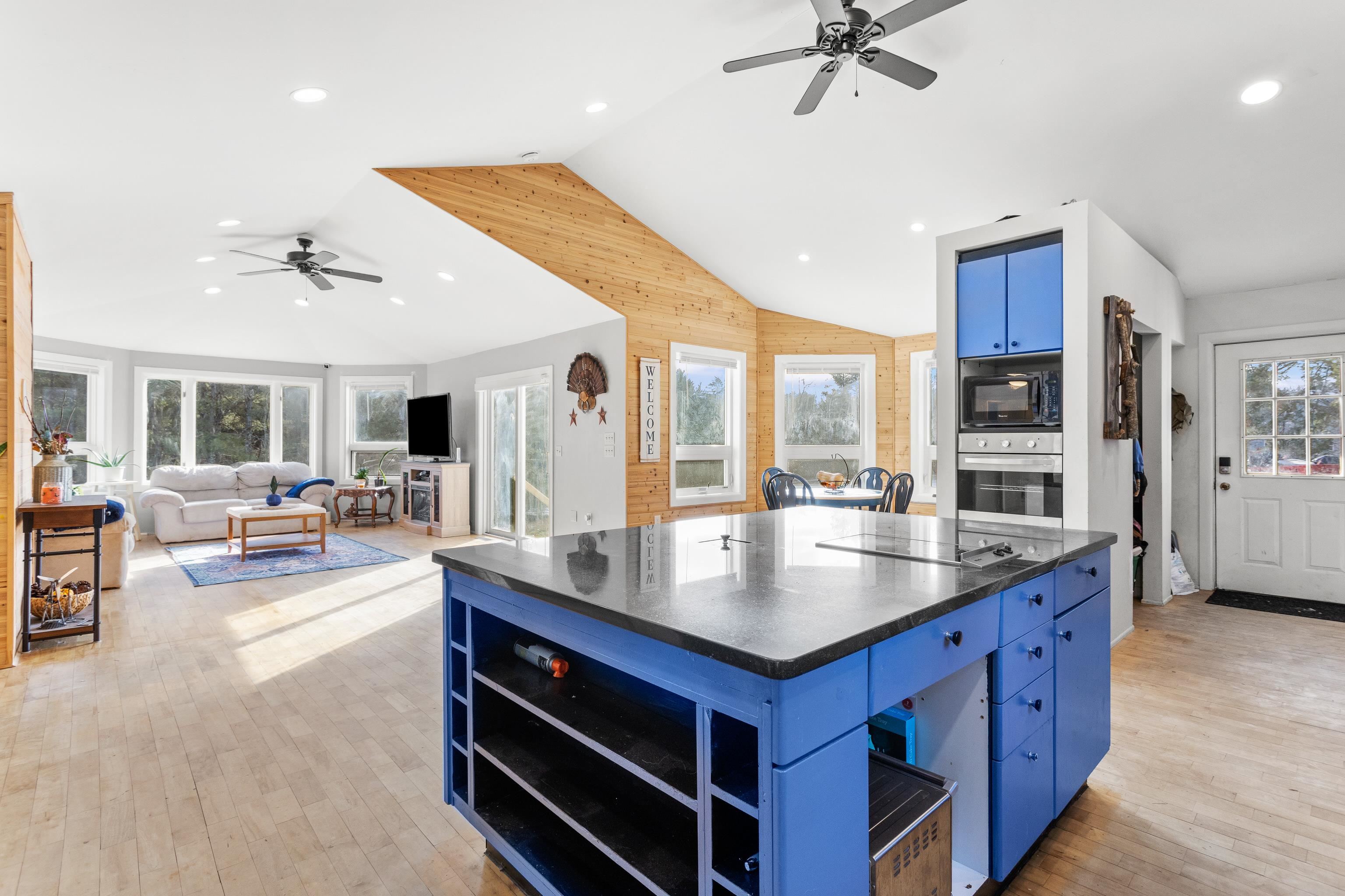 342 Lyndeborough Road New Boston, NH 03070 - Photo 7 of 60