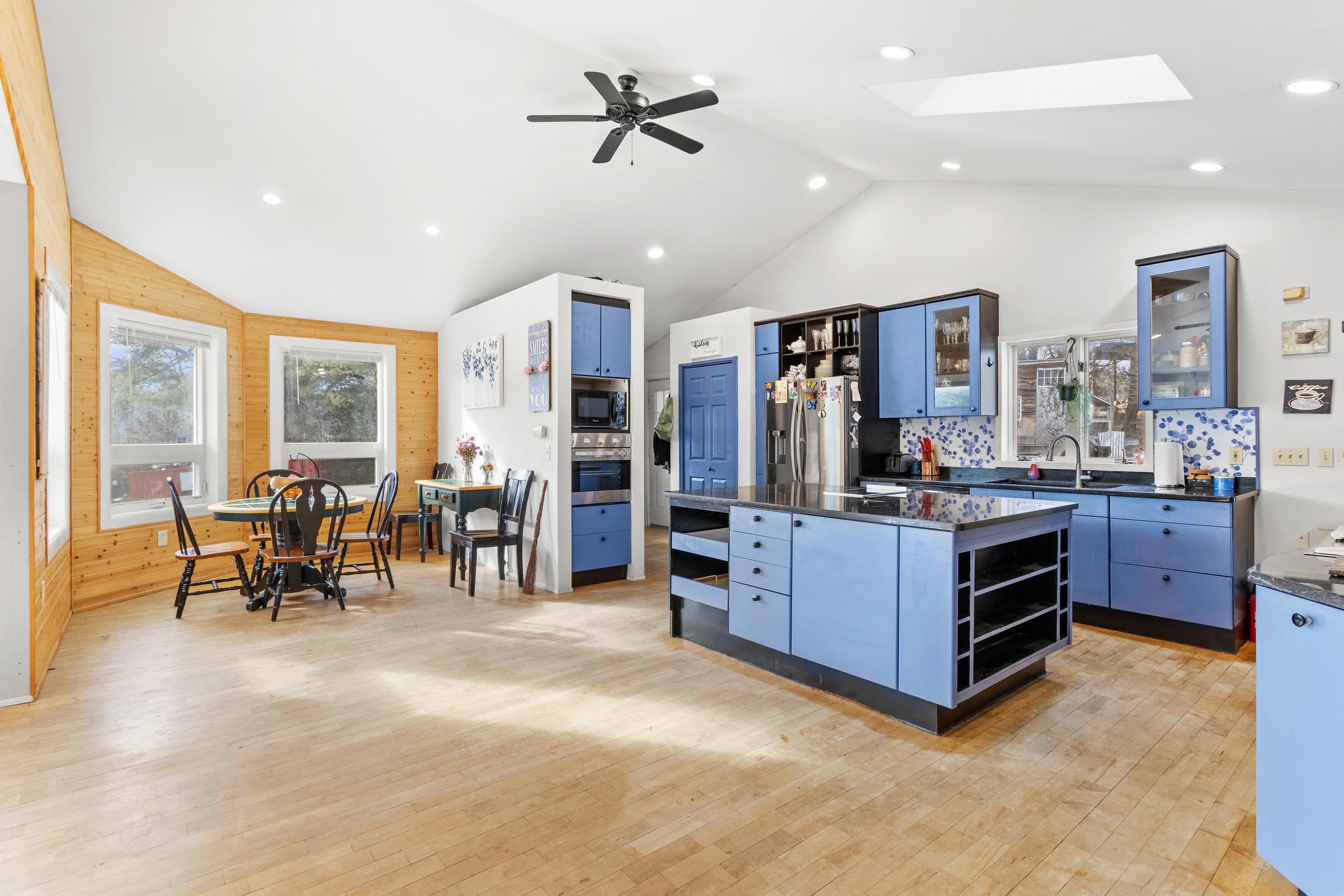 342 Lyndeborough Road New Boston, NH 03070 - Photo 10 of 60