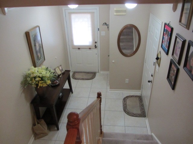 1914 20th Street Huntsville, TX 77340 - Photo 3 of 23 a bathroom with a sink and a mirror
