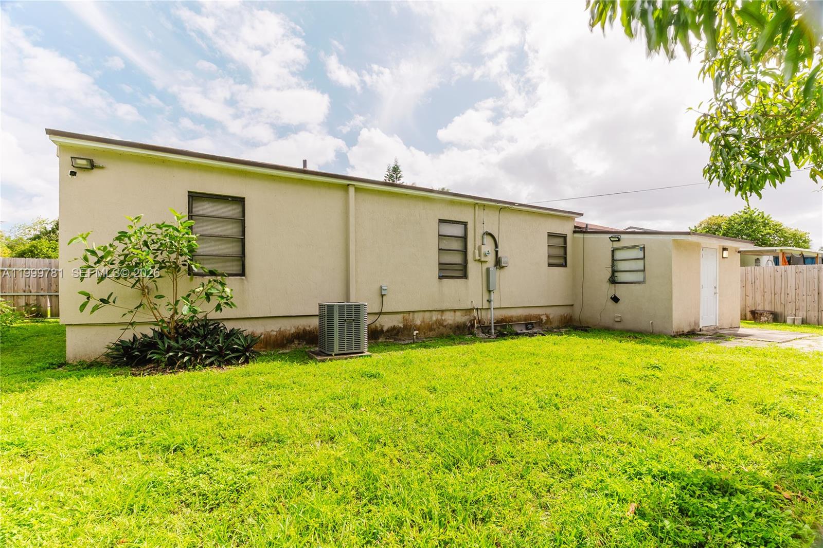 1447 Northwest 101st Street Miami, FL 33147 - Photo 39 of 47