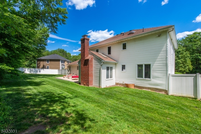 34 Silver Spring Court East Hanover, NJ 07936 - Photo 34 of 40