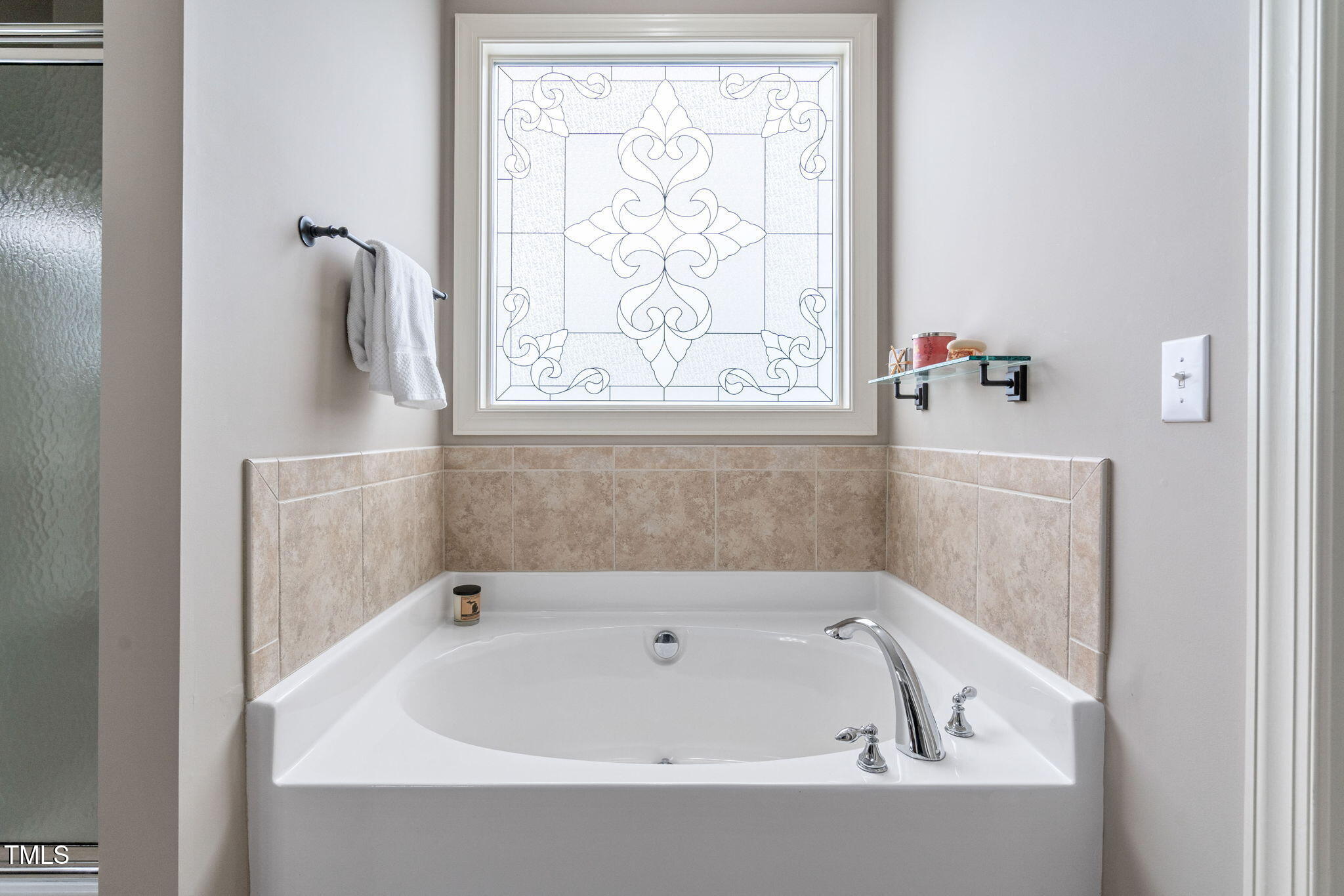 2113 Conroy Way Willow Spring, NC 27592 - Photo 15 of 38 Primary tub conroy