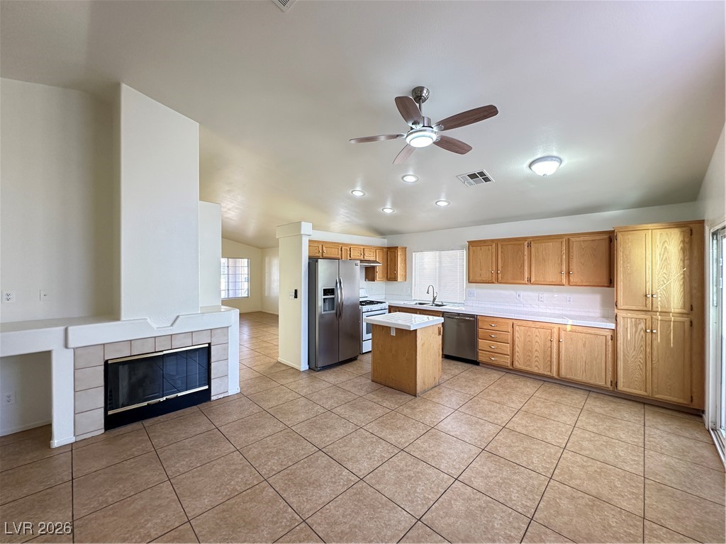 5520 Oakwood Ridge Street Las Vegas, NV 89130 - Photo 3 of 18