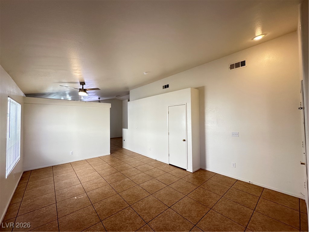 5520 Oakwood Ridge Street Las Vegas, NV 89130 - Photo 7 of 18