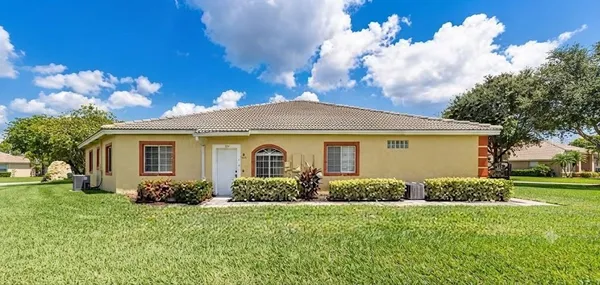 $1,400 | 305 Port Pleasant Drive, Poinciana, FL 34759