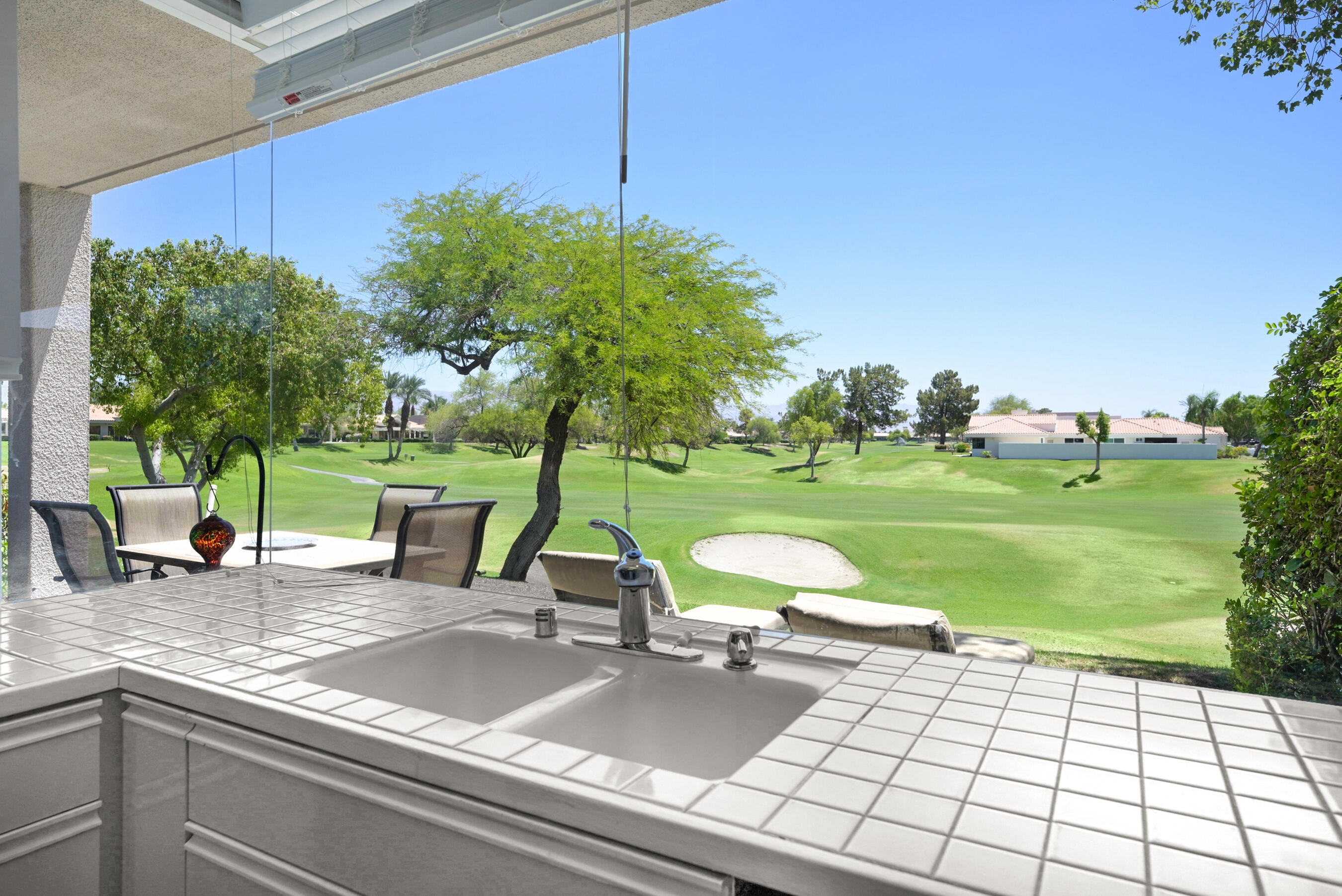 37 Colonial Drive Rancho Mirage, CA 92270 - Photo 12 of 42 37-colonial-drive-049