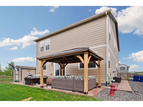 a front view of house with yard