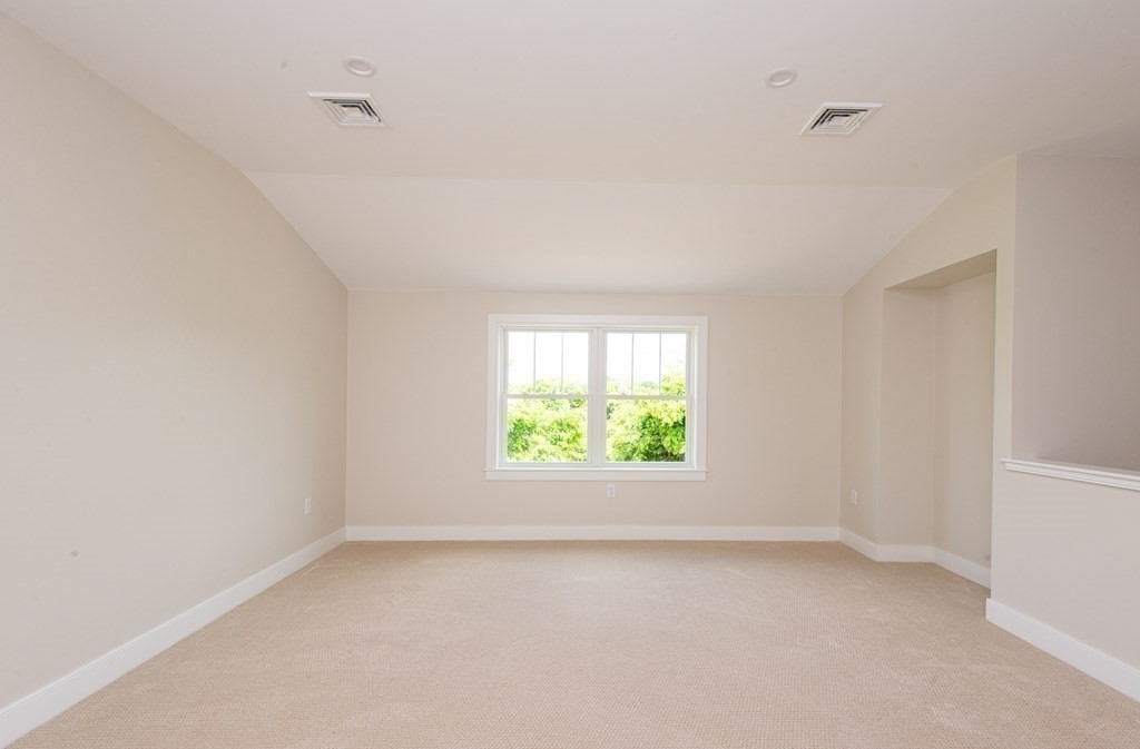 7 Depot Square, Unit 5 Ipswich, MA 01938 - Photo 31 of 40