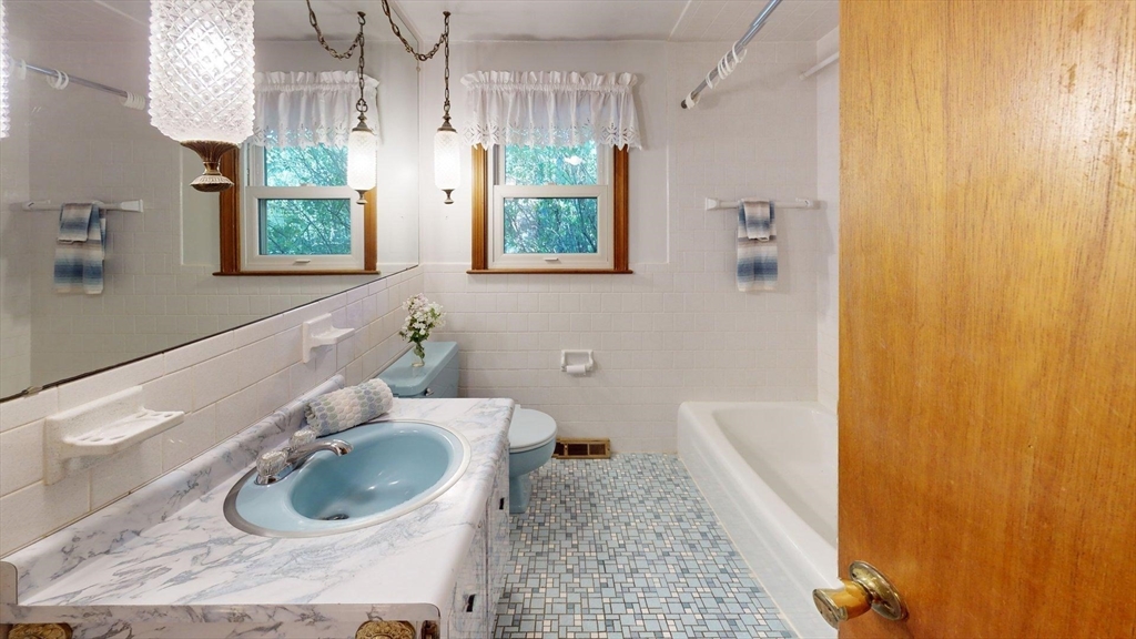 60 Old Farm Road Mansfield, MA 02048 - Photo 23 of 41 Gallery Image 23