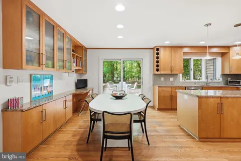 $1,829,000 | 11815 Beekman Place, Rockville, MD 20854