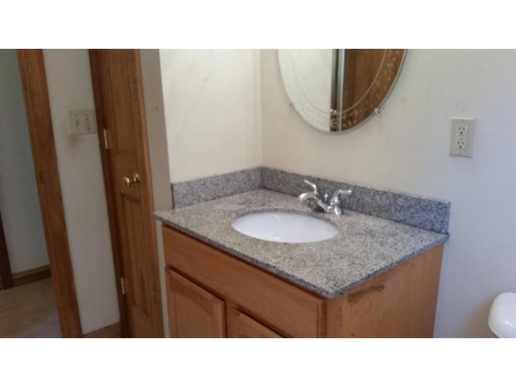 29 Old Goshen Road Newport, NH 03773 - Photo 7 of 17 Gallery Image 7