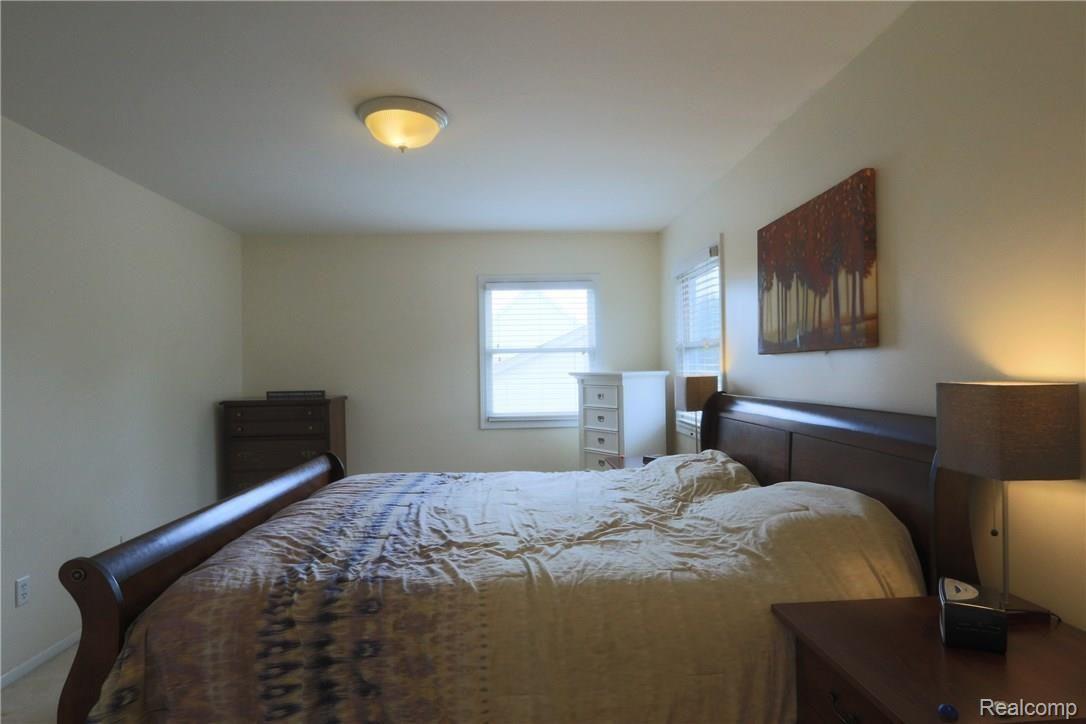6713 Carlton Road Canton, MI 48187 - Photo 23 of 33 24 MB.JPG