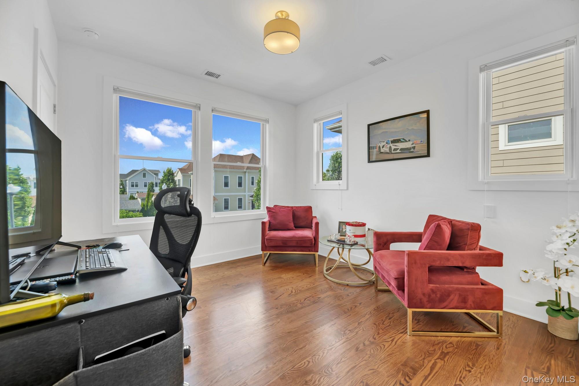 51 Island Point Bronx, NY 10464 - Photo 13 of 28