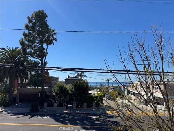 $5,500 | 1734 Prospect Avenue, Unit B, Hermosa Beach, CA 90254