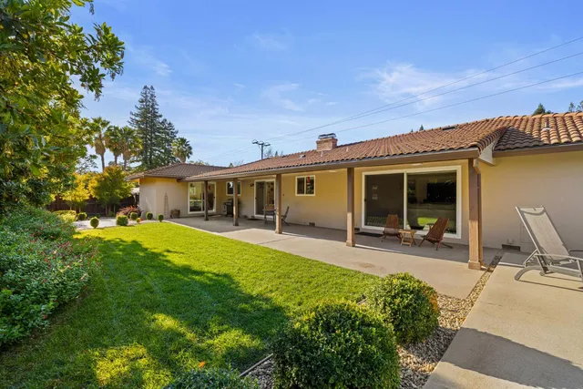 $975,000 | 4240 Fair Oaks Boulevard, Sacramento, CA 95864