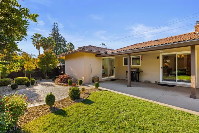 $975,000 | 4240 Fair Oaks Boulevard, Sacramento, CA 95864