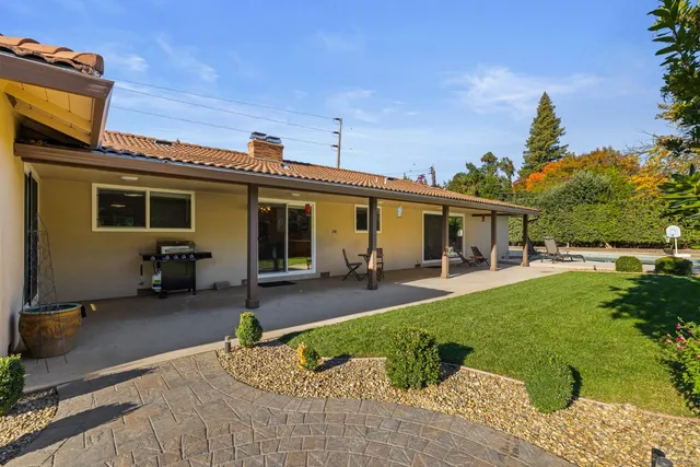 $975,000 | 4240 Fair Oaks Boulevard, Sacramento, CA 95864