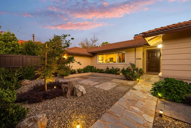 $975,000 | 4240 Fair Oaks Boulevard, Sacramento, CA 95864