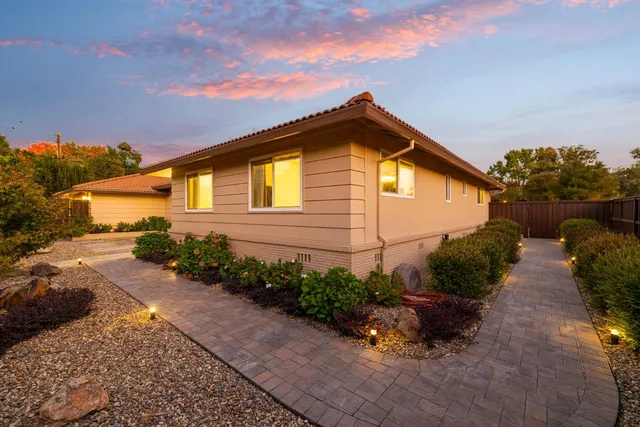 $975,000 | 4240 Fair Oaks Boulevard, Sacramento, CA 95864