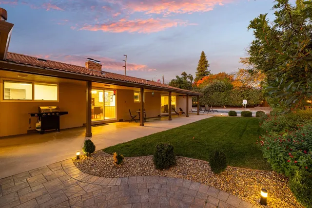 $975,000 | 4240 Fair Oaks Boulevard, Sacramento, CA 95864