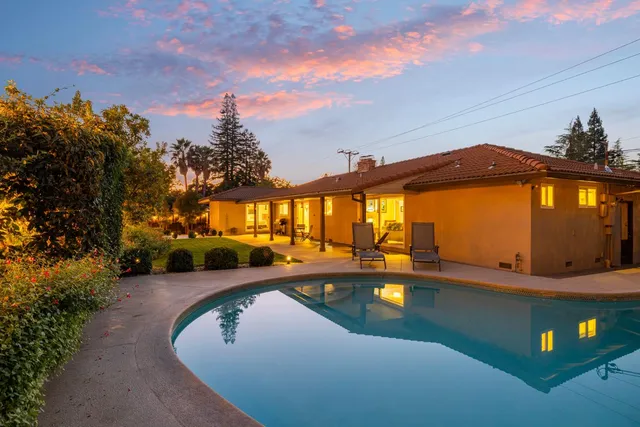 $975,000 | 4240 Fair Oaks Boulevard, Sacramento, CA 95864