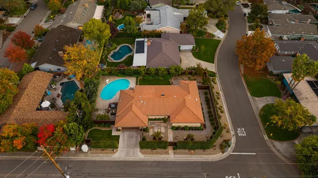 $975,000 | 4240 Fair Oaks Boulevard, Sacramento, CA 95864