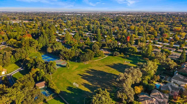 $975,000 | 4240 Fair Oaks Boulevard, Sacramento, CA 95864