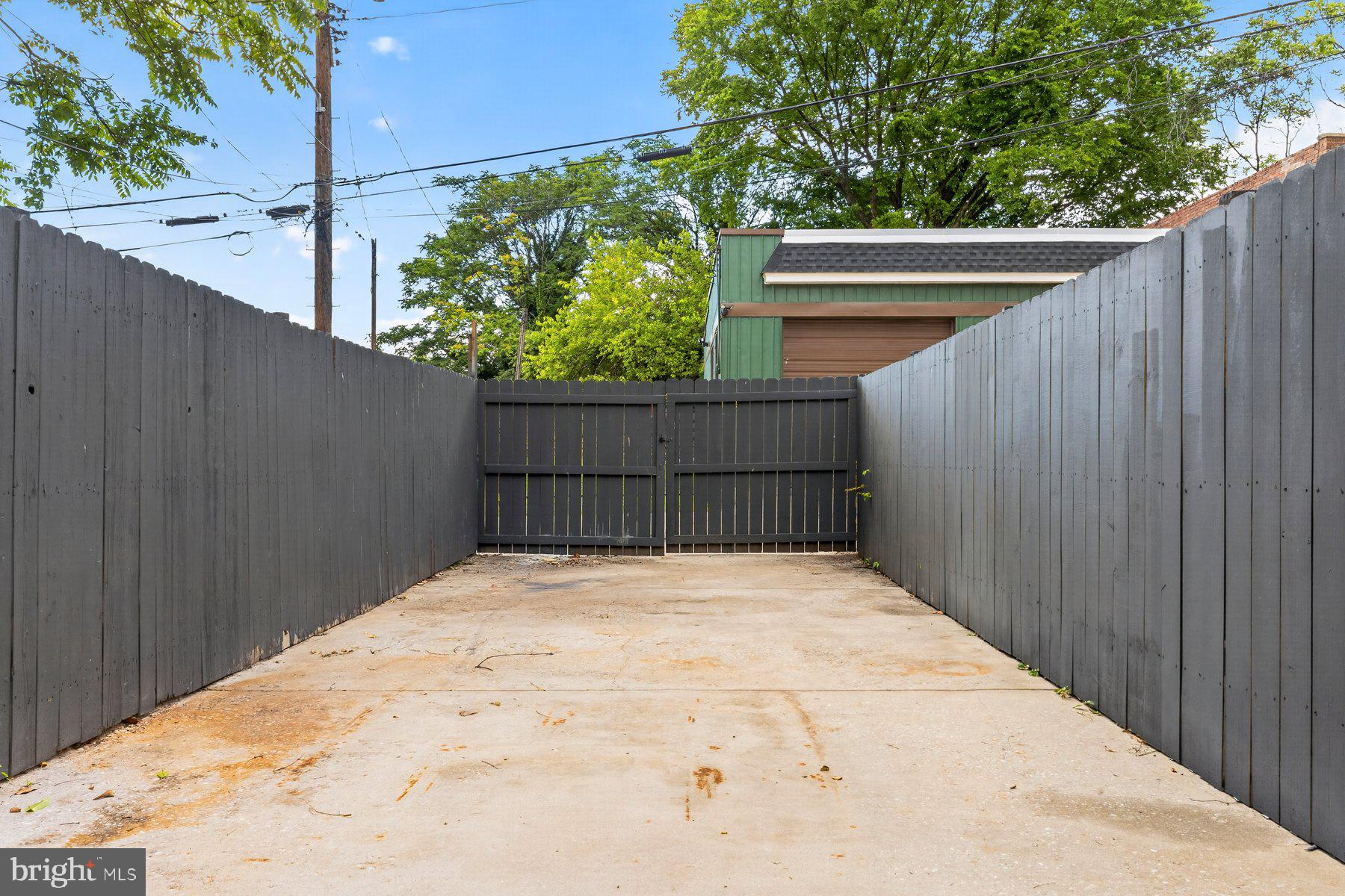 3516 Old York Road Baltimore, MD 21218 - Photo 8 of 23