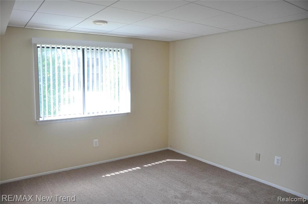30028 West Twelve Mile Road, Unit 32 Farmington, MI 48334 - Photo 16 of 16