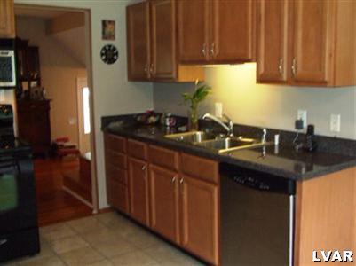 2015 Butztown Road Bethlehem, PA 18017 - Photo 5 of 13 Gallery Image 5