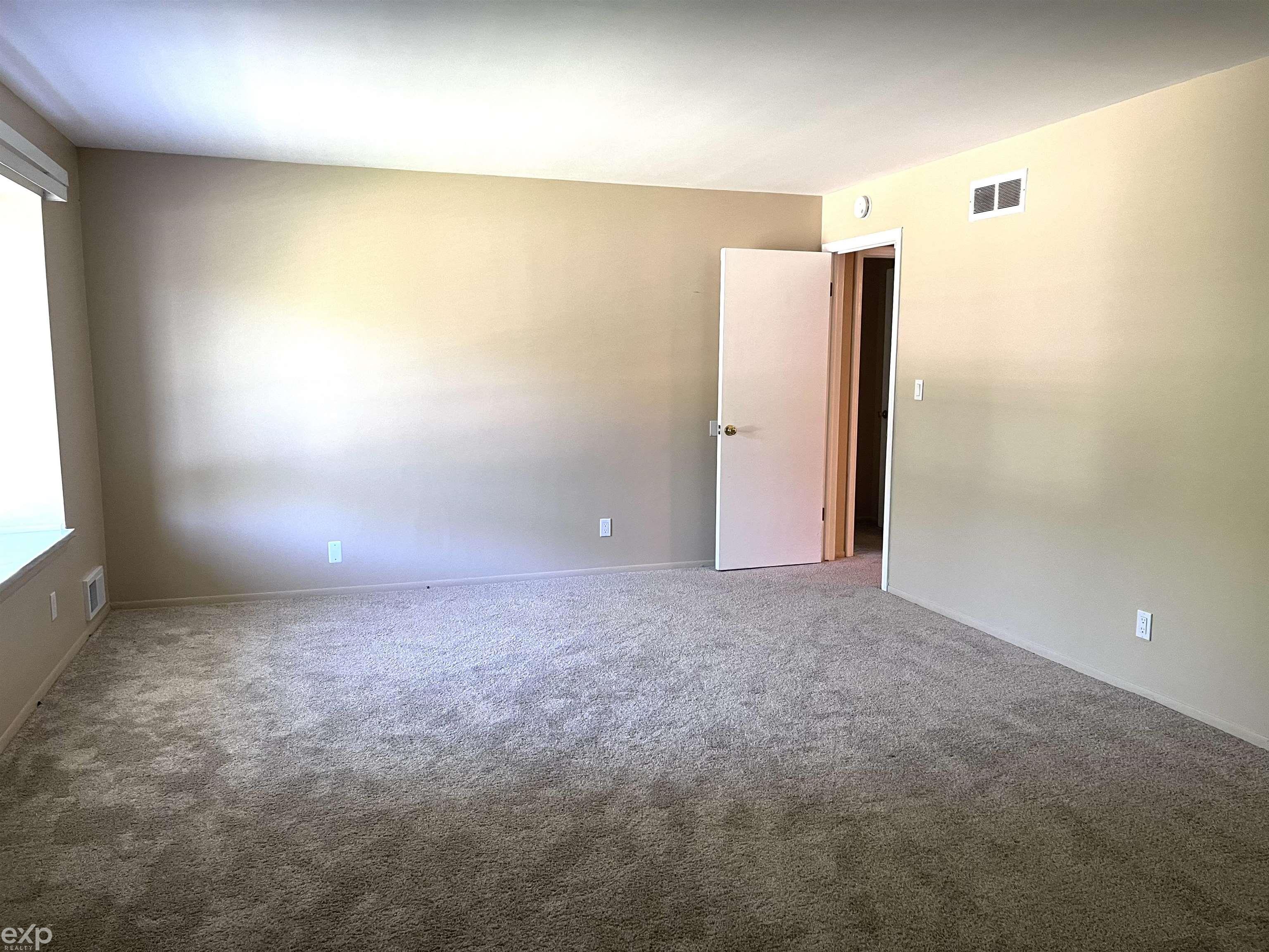 27333 Arborway Road, Unit 50 Southfield, MI 48033 - Photo 6 of 19