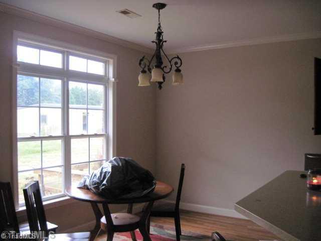 159 Mabes Road Eden, NC 27288 - Photo 4 of 12 Breakfast.