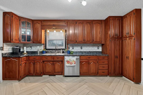 $375,000 | 531 Oliver Smith Road, Flintville, TN 37335