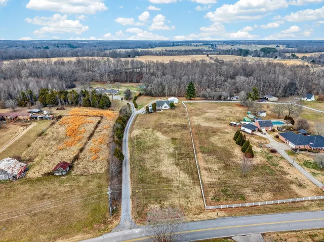 $385,000 | 531 Oliver Smith Road, Flintville, TN 37335