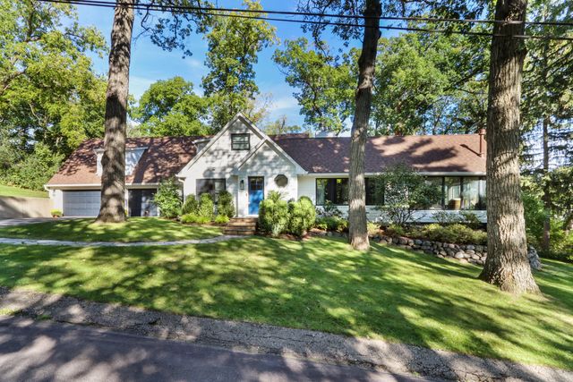 N2350 Knollwood Drive, Lake Geneva, WI 53147