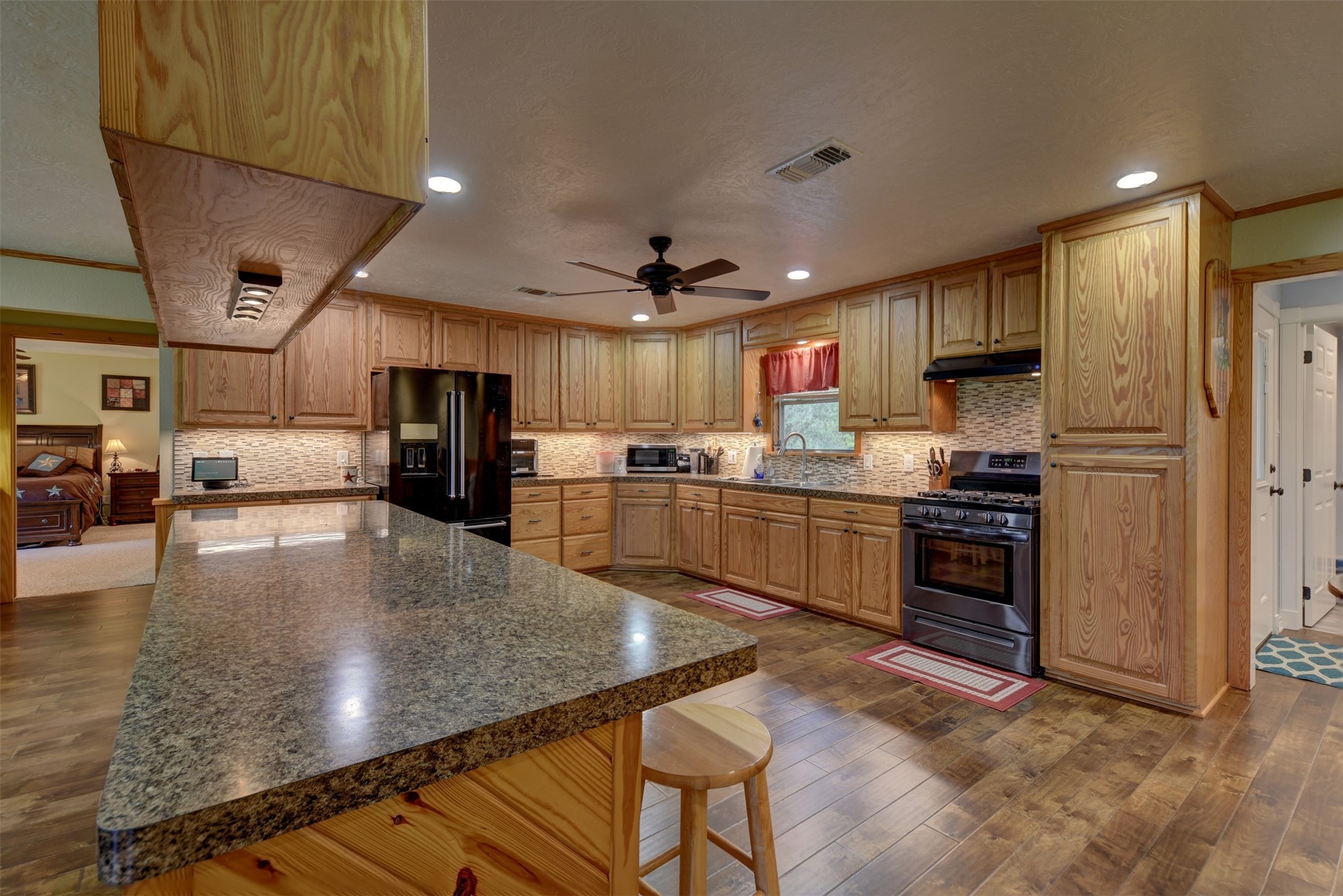 22305 Thistle Lane New Ulm, TX 78950 - Photo 14 of 33