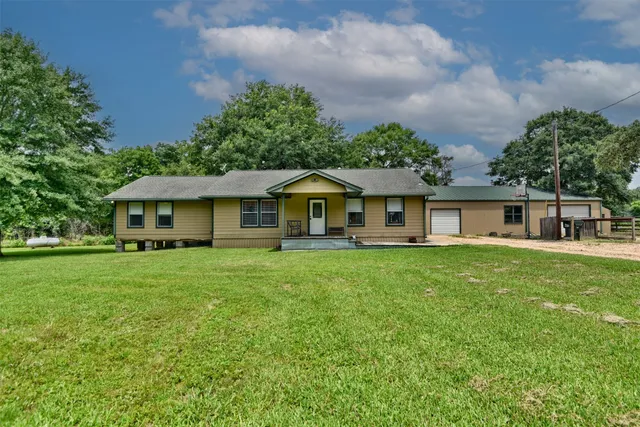 $540,000 | 22305 Thistle Lane, New Ulm, TX 78950